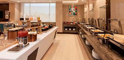 Lemon Tree Hotel Lucknow