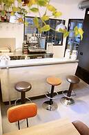 Pove 2.4 Hotel