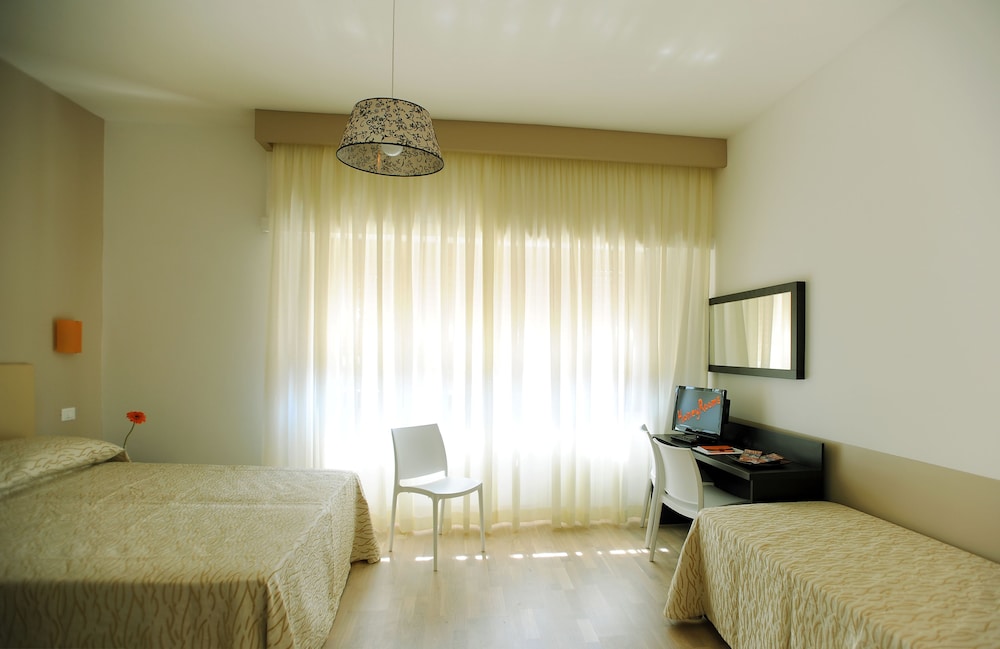 Honey Rooms