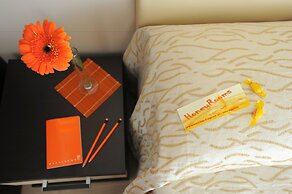 Honey Rooms