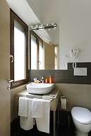 Honey Rooms