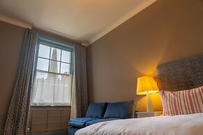 Green Dragon Hotel
