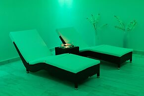Le Premier Boutique Hotel