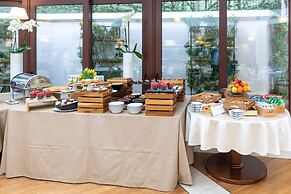 Le Premier Boutique Hotel