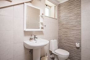 Athina Apartments