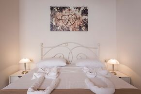 Athina Apartments