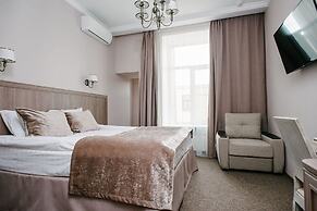 Anabel at Nevsky 88