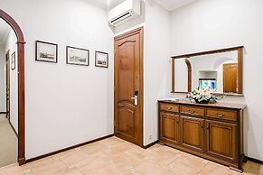 Anabel at Nevsky 88