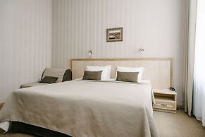 Anabel at Nevsky 88