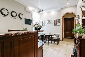 Anabel at Nevsky 88