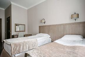 Anabel at Nevsky 88