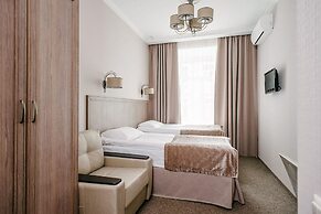 Anabel at Nevsky 88