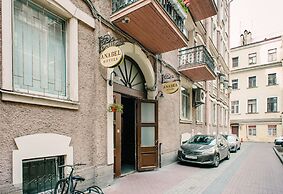 Anabel at Nevsky 88