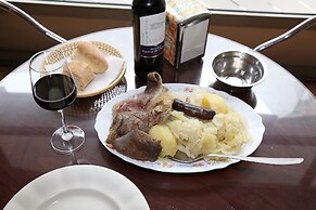 Pension Caldas