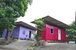 Iron Resort&Hotel