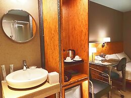 IND Hotel
