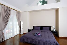 Green Residence Pool Villa
