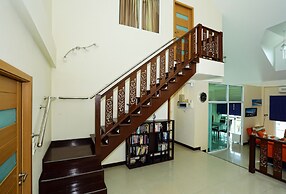 Green Residence Pool Villa