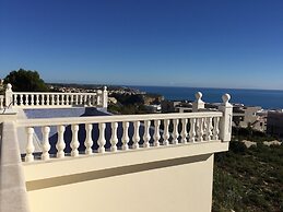 Villa Lirios