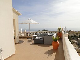 Villa Lirios