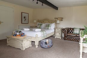 Bearslake Inn