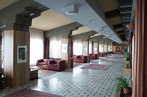 La Cittadella Dell'Oasi Hotel