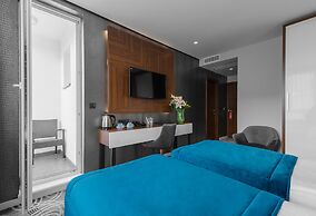 Sky hotel