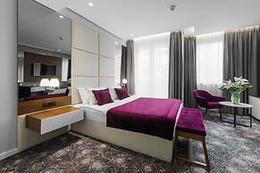 Sky hotel