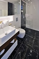 Sky hotel