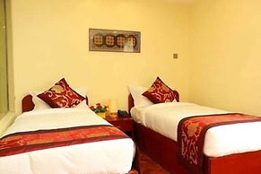 Diamonds Inn