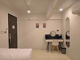Tuk Tuk Hostel