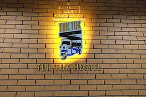 Tuk Tuk Hostel
