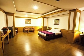 Zaza Hotel
