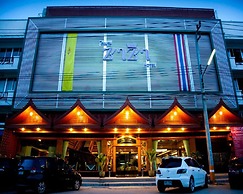 Zaza Hotel