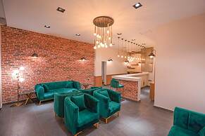 Amore Hotel