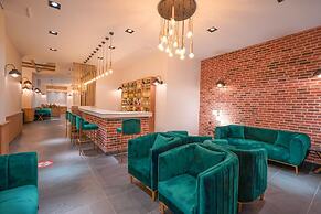 Amore Hotel