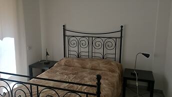 Villa Cardinal Apartments