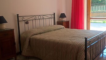 Villa Cardinal Apartments