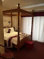 Abbey Hotel & Conference Centre