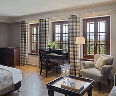 MounTrace Suites & Spa