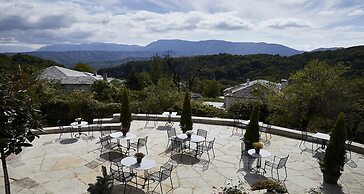 MounTrace Suites & Spa