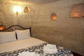 Unicorn Cave Hotel