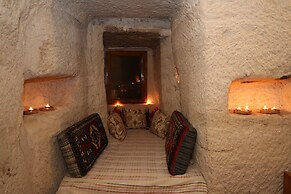 Unicorn Cave Hotel