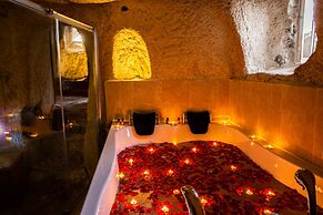 Unicorn Cave Hotel