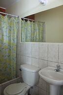 Hostal Shalom