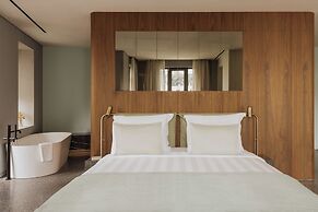 Perianth Hotel, a member of Design Hotels