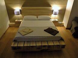 Ca'Luna Guest House
