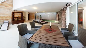 Lux hotel Onyx