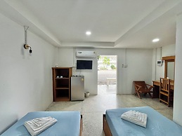 Bang Saphan Resort
