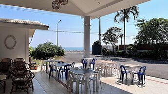 Bang Saphan Resort